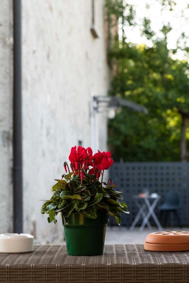 Agriturismo Cascina Costa Cassago Brianza ภายนอก รูปภาพ